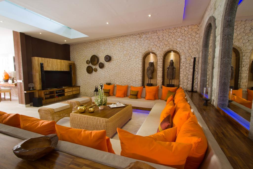 Puri Ratu Jimbaran Villa Rum bild