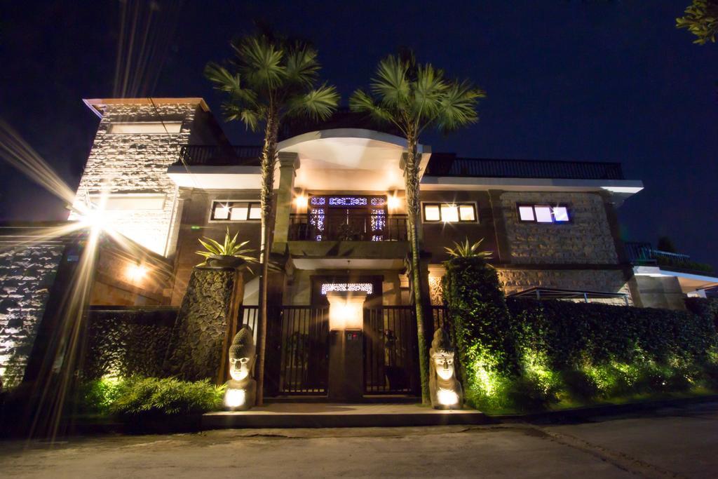 Puri Ratu Jimbaran Villa Exteriör bild